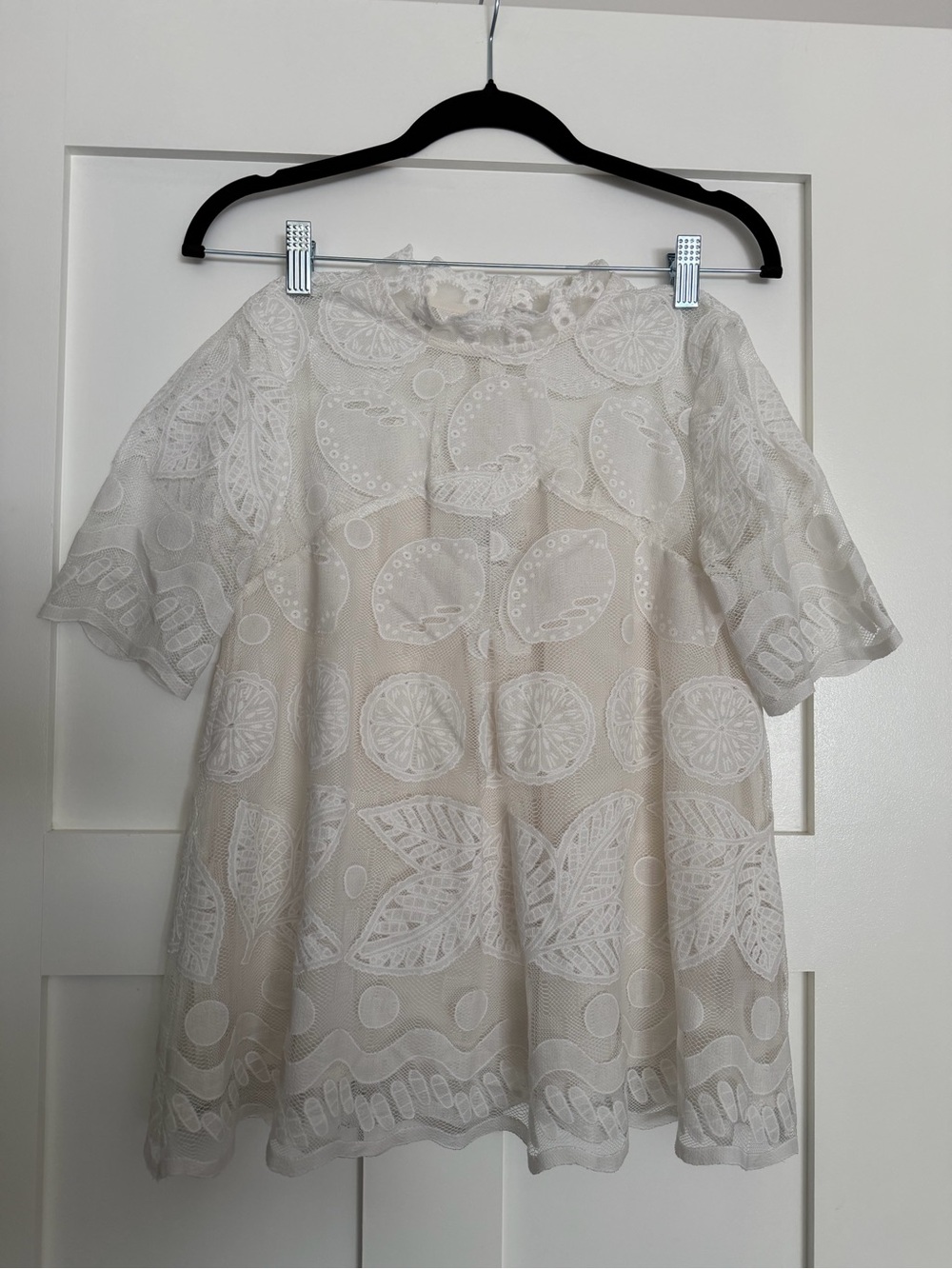 Hd in Paris  ivory Lace blouse